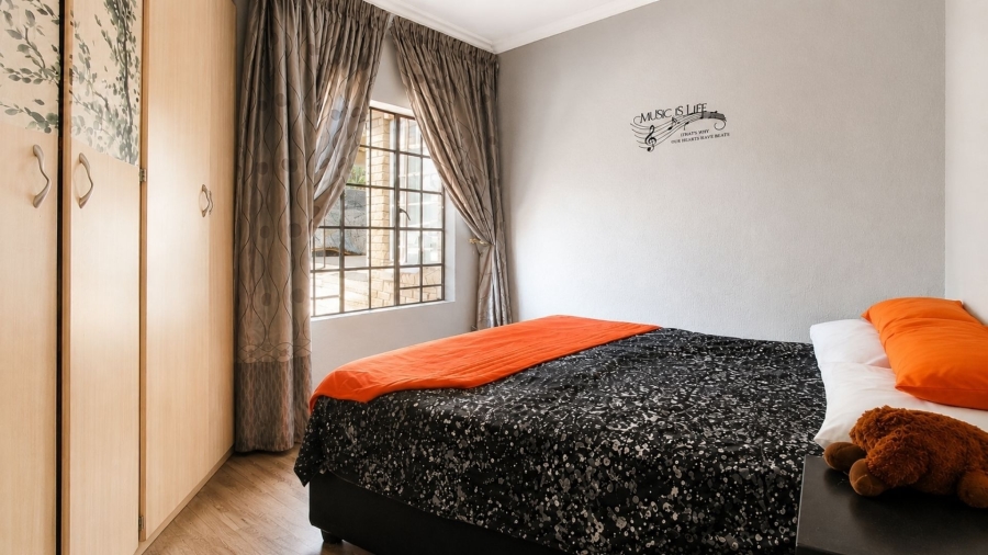 4 Bedroom Property for Sale in Safari Gardens North West